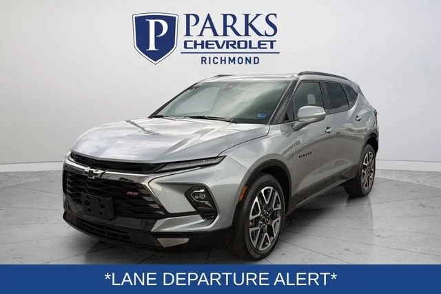 Used 2025 Sterling Gray Metallic Chevrolet RS image 4