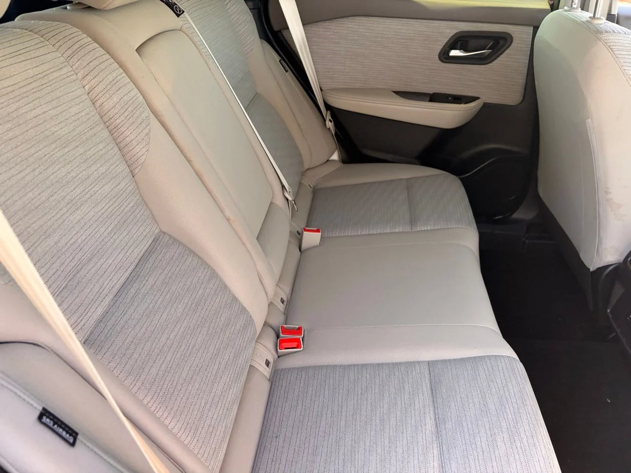 Used 2023 Scarlet Ember Tintcoat Nissan SV image 9