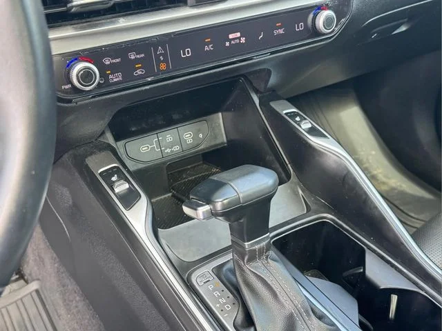 Used 2024 Gray Kia X-Line EX image 28
