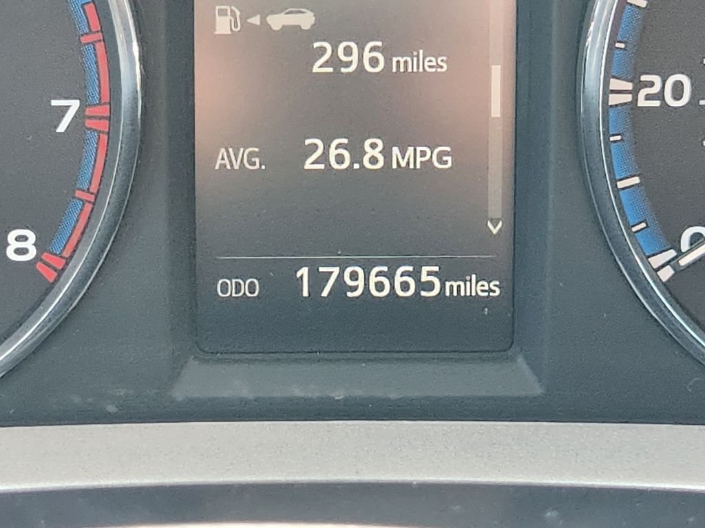 Used 2016 Black Toyota XLE image 10