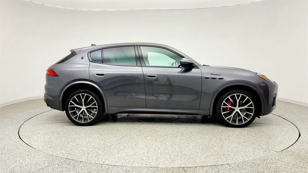 Used 2023 Grigio Lava Metallic Maserati Modena AWD image 4