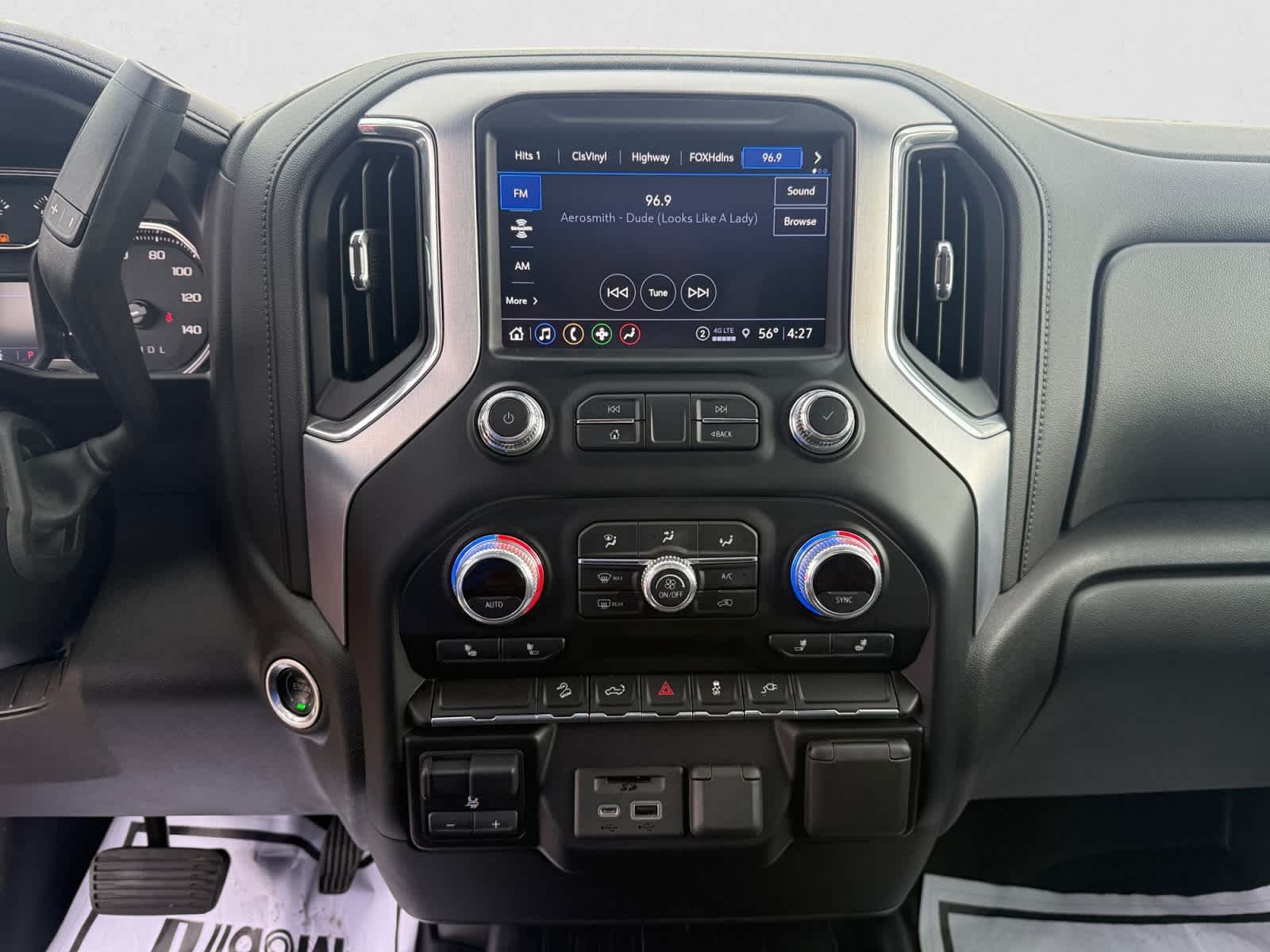 Used 2022 Cayenne Red Tintcoat GMC SLE image 20