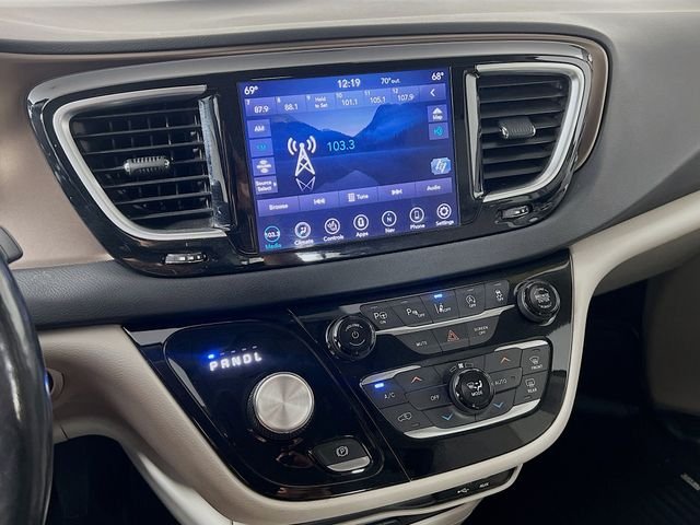 2019 Chrysler Pacifica Touring L Plus - Photo 17