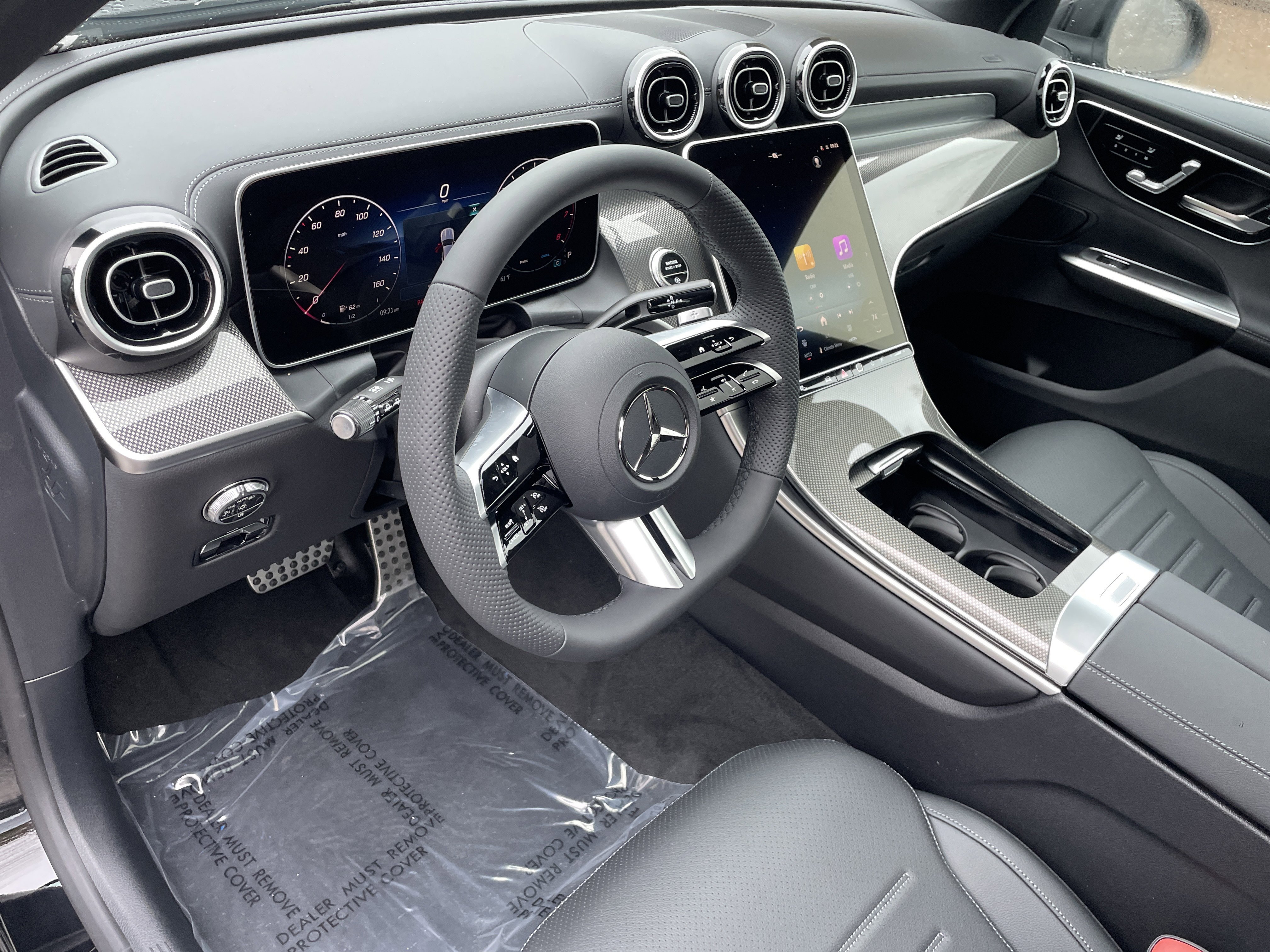 New 2026 Black Mercedes-Benz GLC 300 SUV image 19