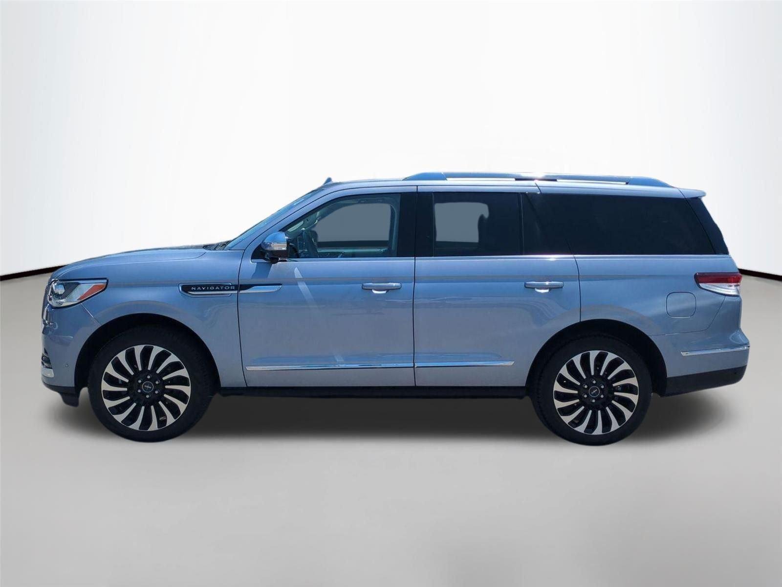Used 2022 Chroma Crystal Blue Metallic Premium Colorant Lincoln Black Label image 2
