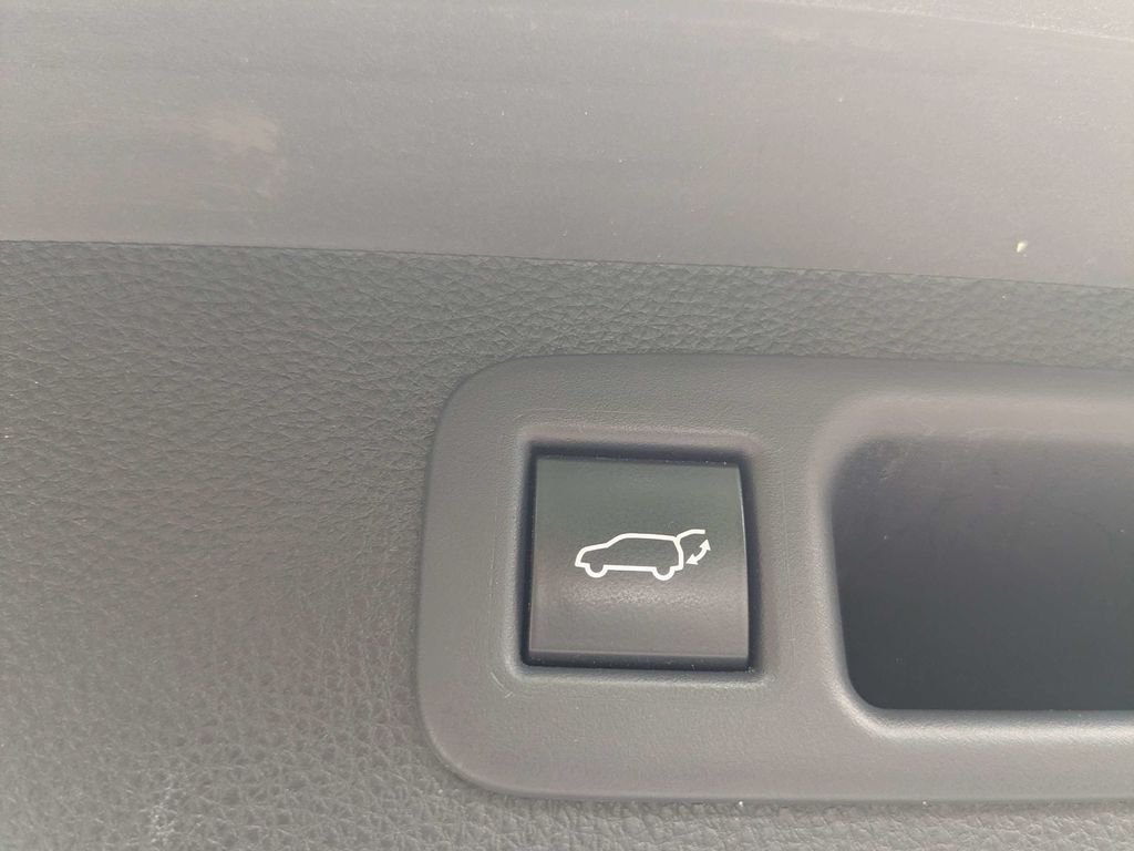 Used 2022 Gray Toyota XLE image 14