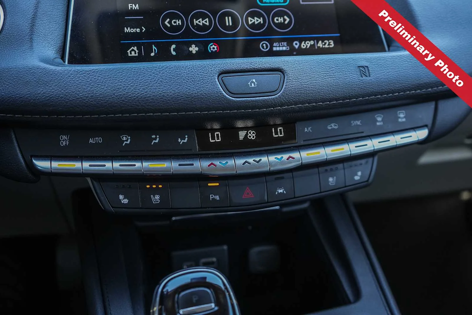 Used 2020 Red Horizon Tintcoat Cadillac FWD Premium Luxury image 20