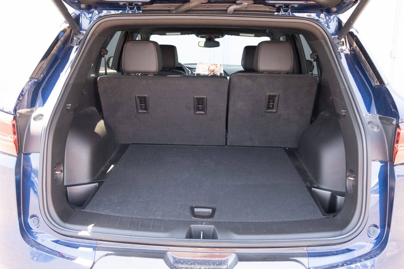 Used 2023 Blue Glow Metallic Chevrolet Premier image 24