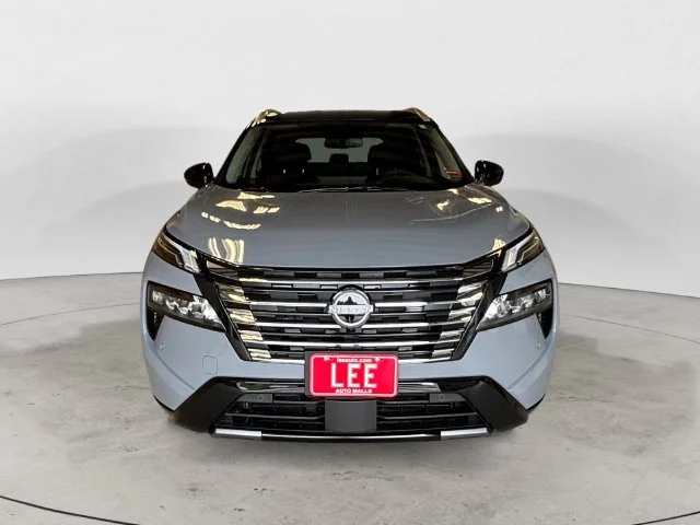 New 2026 Gray Nissan Platinum image 8