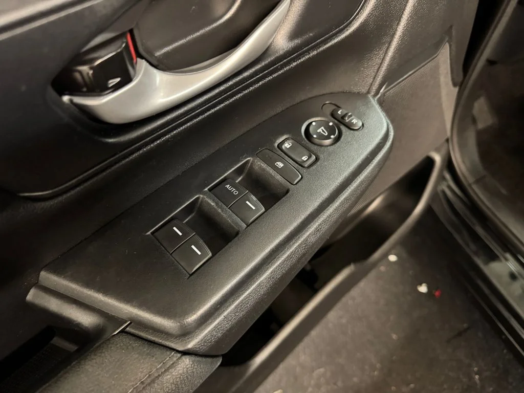 Used 2019 Black Honda LX image 15