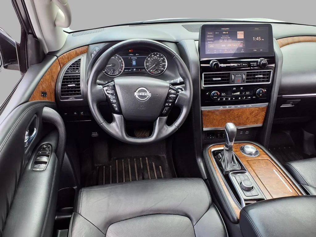 Used 2024 Silver Nissan SL image 4