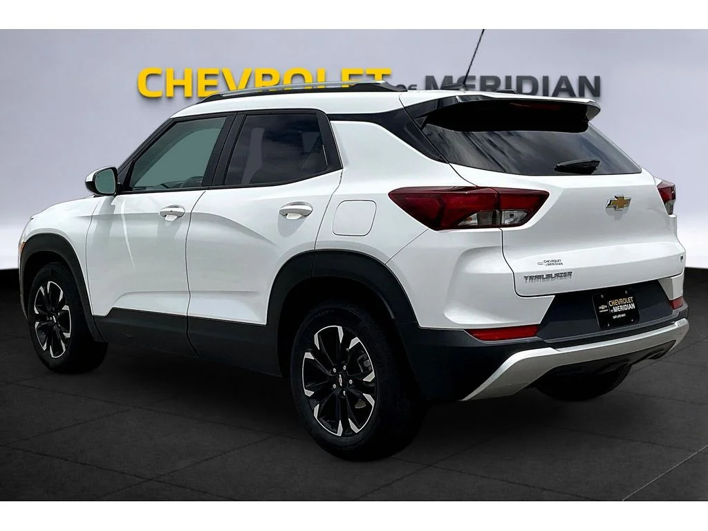 Used 2023 Summit White Chevrolet LT image 2