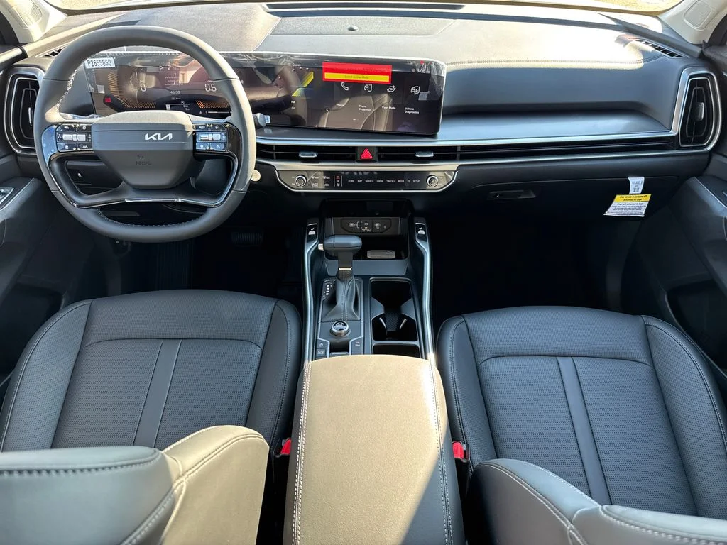 New 2026 Ivory Silver Kia S image 22