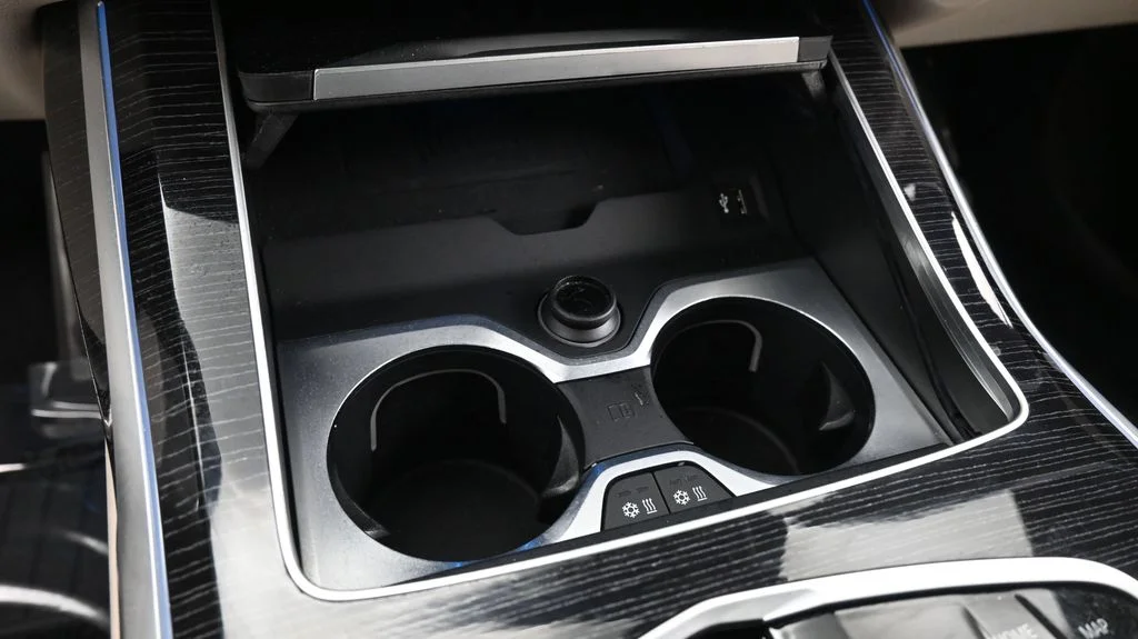 2025 BMW X7 M60i - Photo 25