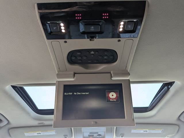 Used 2016  GMC Denali image 4