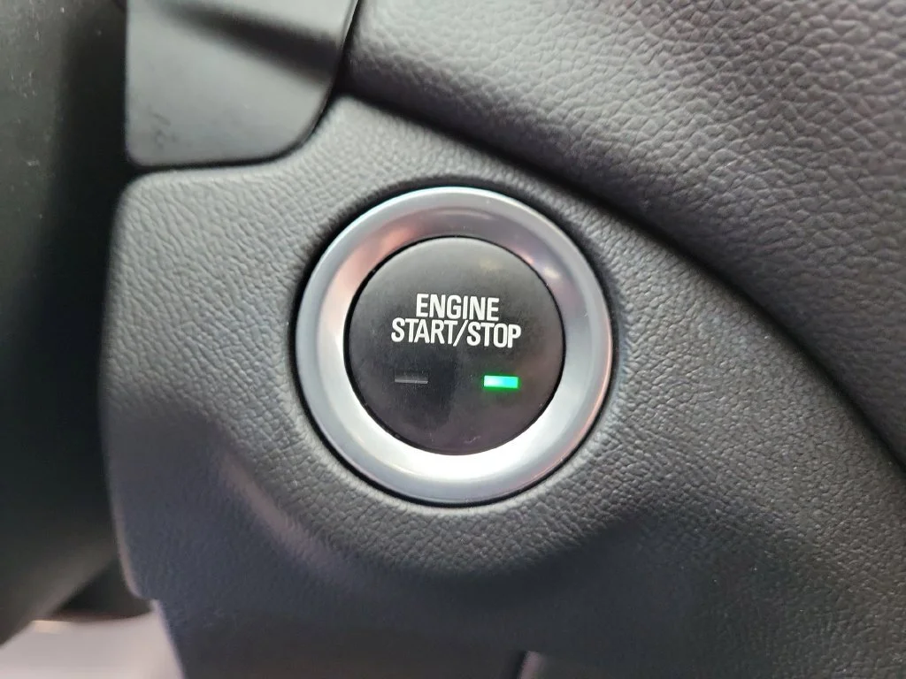 Used 2024 Summit White Chevrolet LT image 34