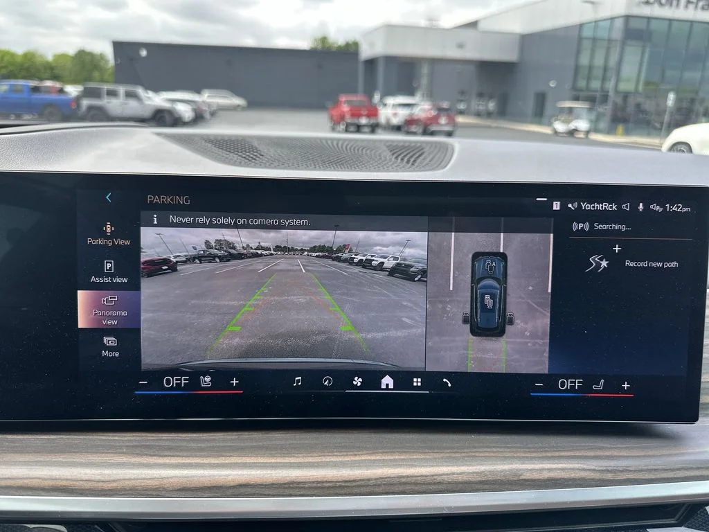 Used 2025 Blue BMW xDrive40i image 23