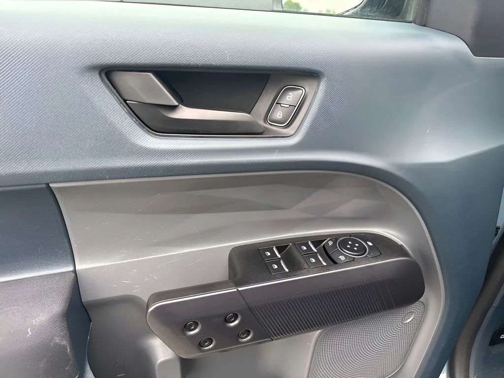 Used 2023 Blue Ford XL image 22
