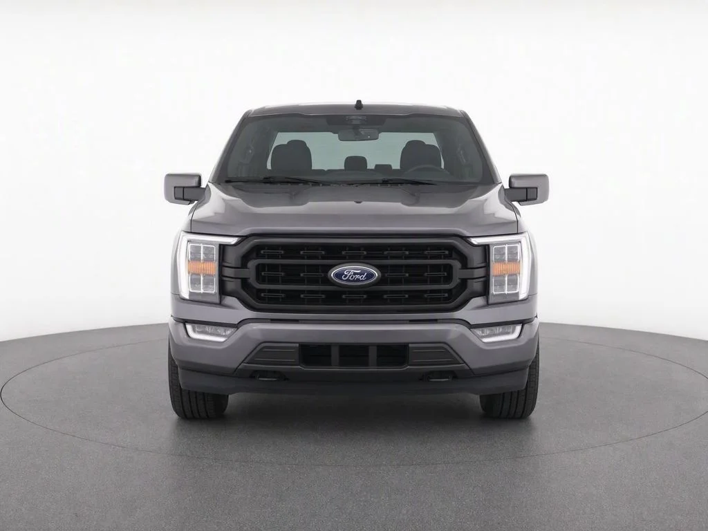 Used 2023 Gray Ford XLT image 5