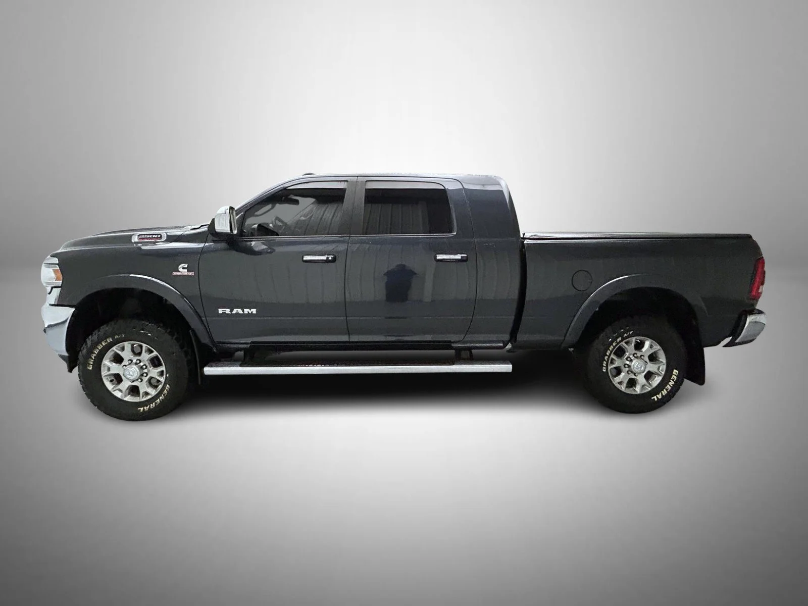 Used 2019 Gray Ram Laramie image 8