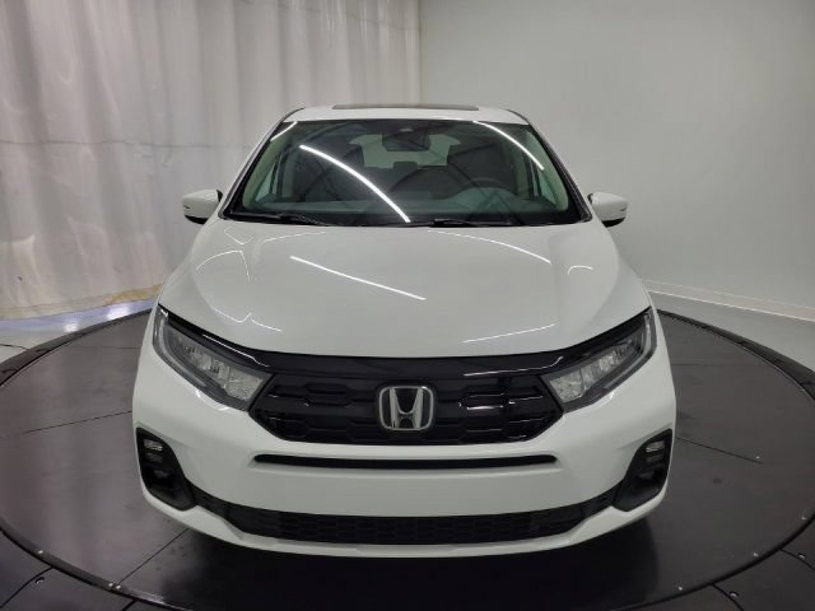 New 2026 Platinum White Pearl Honda Touring image 2