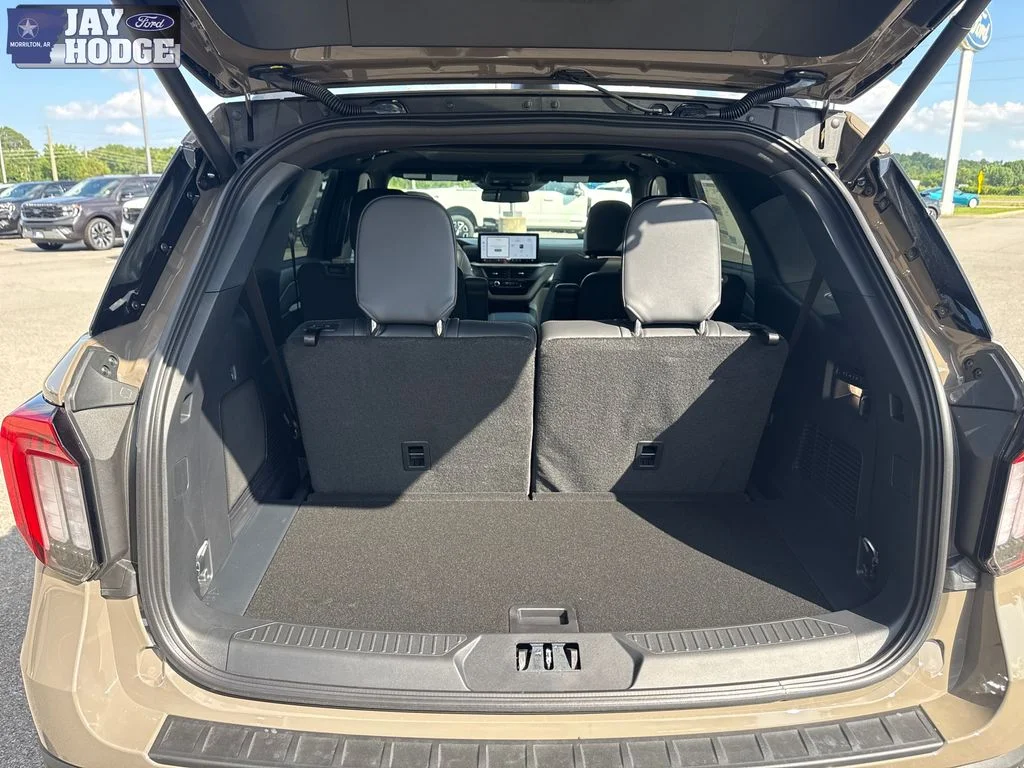 New 2026 Marsh Gray Ford Tremor® image 32