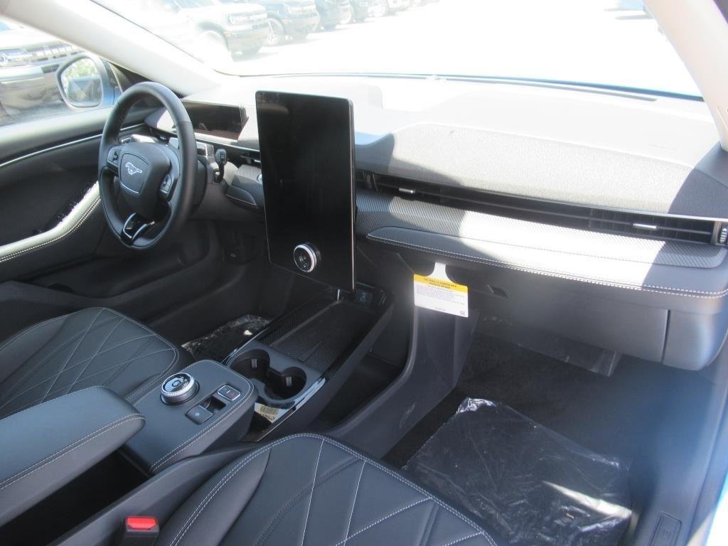 2024 Ford Mustang Mach-E Select - Photo 11