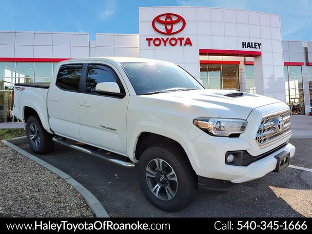 2017 Toyota Tacoma TRD Sport