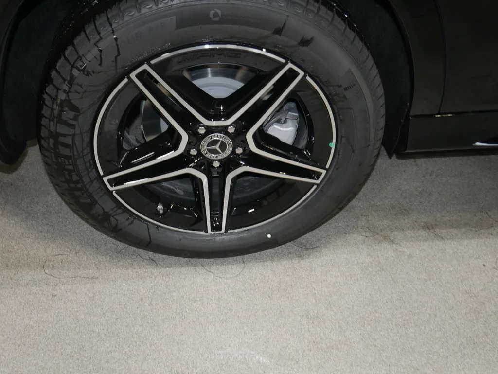 New 2026 Black Mercedes-Benz GLE 350 image 17