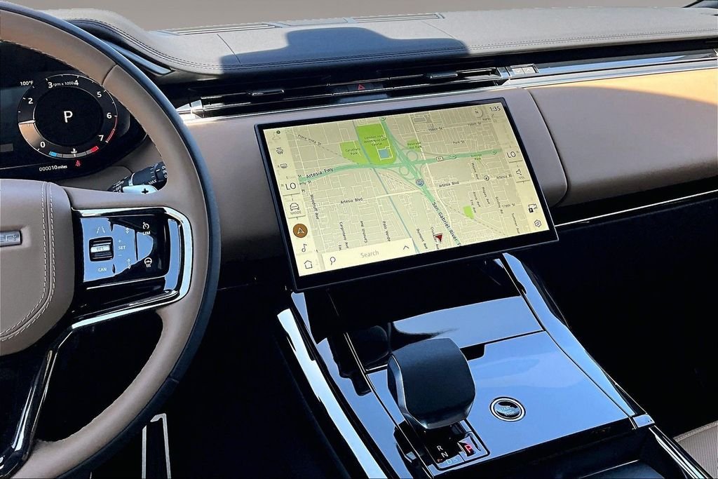 New 2026 VARESINE BLUE Land Rover Dynamic SE image 6