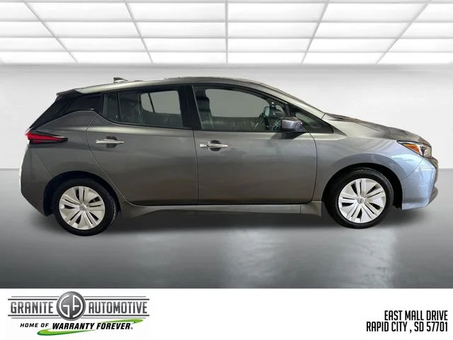 Used 2025 Gray Nissan S image 6