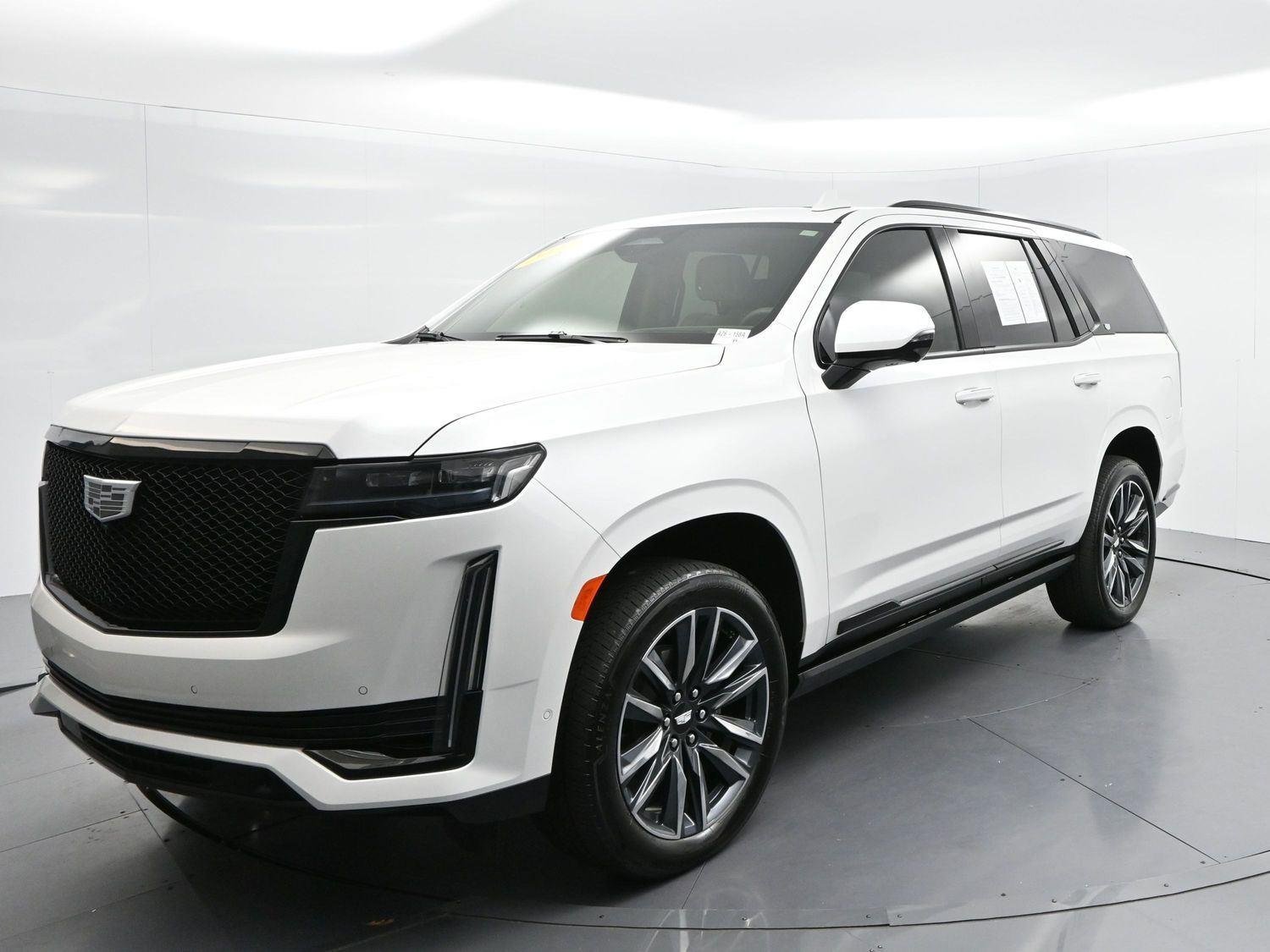 Used 2024 Crystal White Tricoat Cadillac Sport Platinum image 3