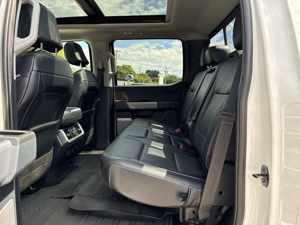 Used 2022 White Ford Lariat image 17