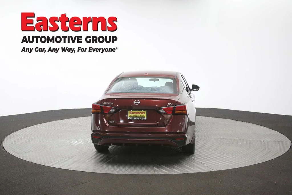 Used 2023 Red Nissan 2.5 SV image 36