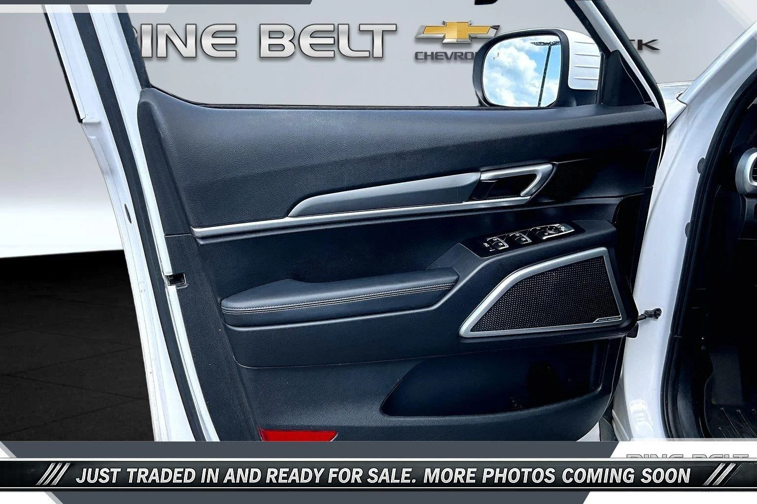 Used 2021 Glacial White Pearl Kia S image 17