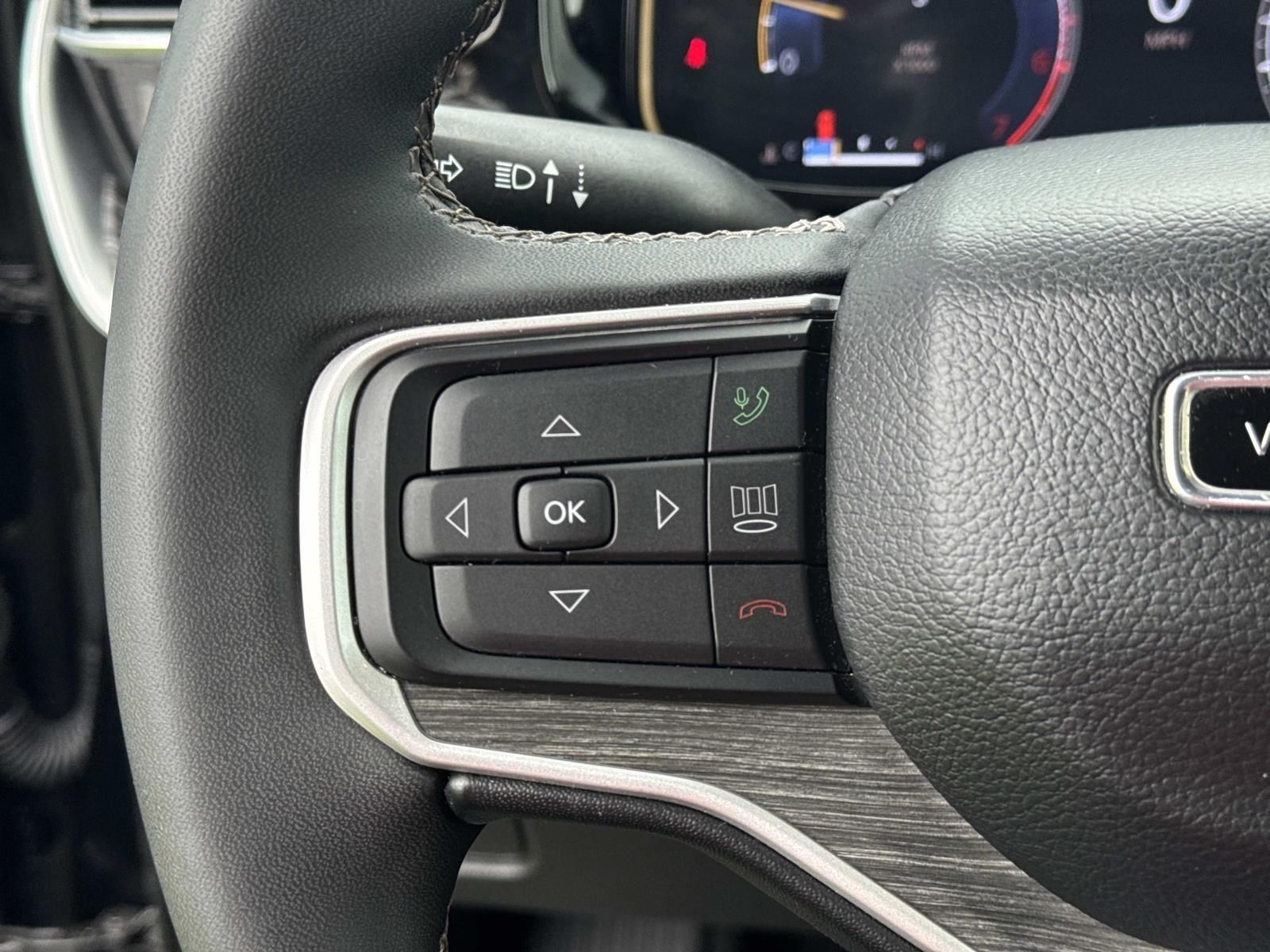 Used 2023 Black Jeep Series II image 23