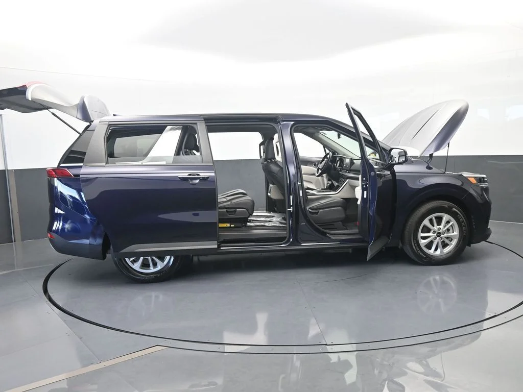 Used 2024 Deep Chroma Blue Kia LX image 72
