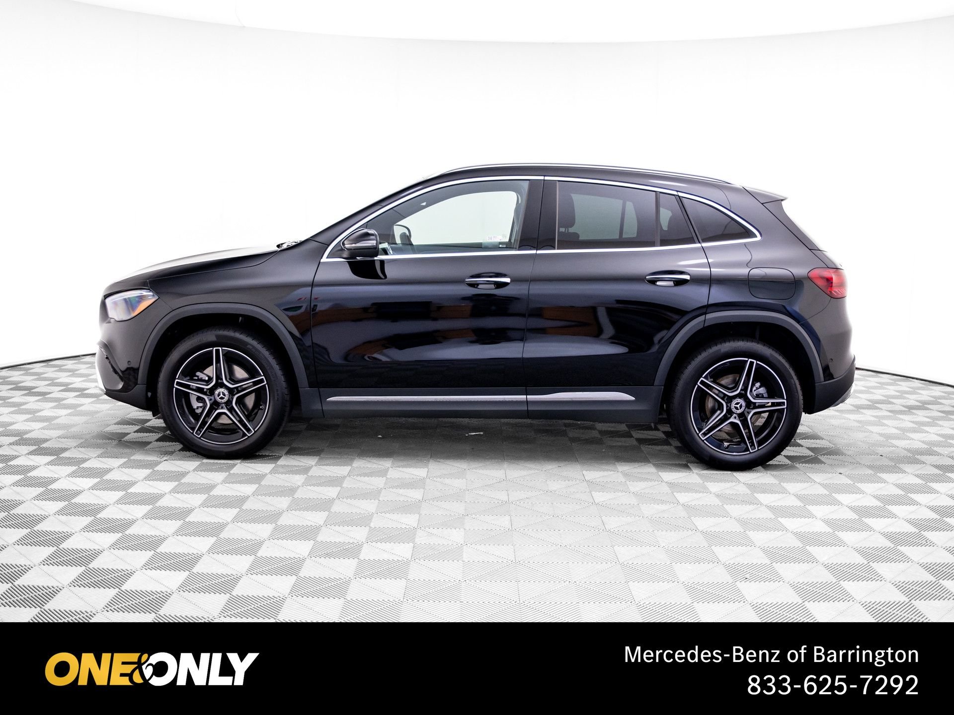 New 2026 Black Mercedes-Benz GLA 250 image 2