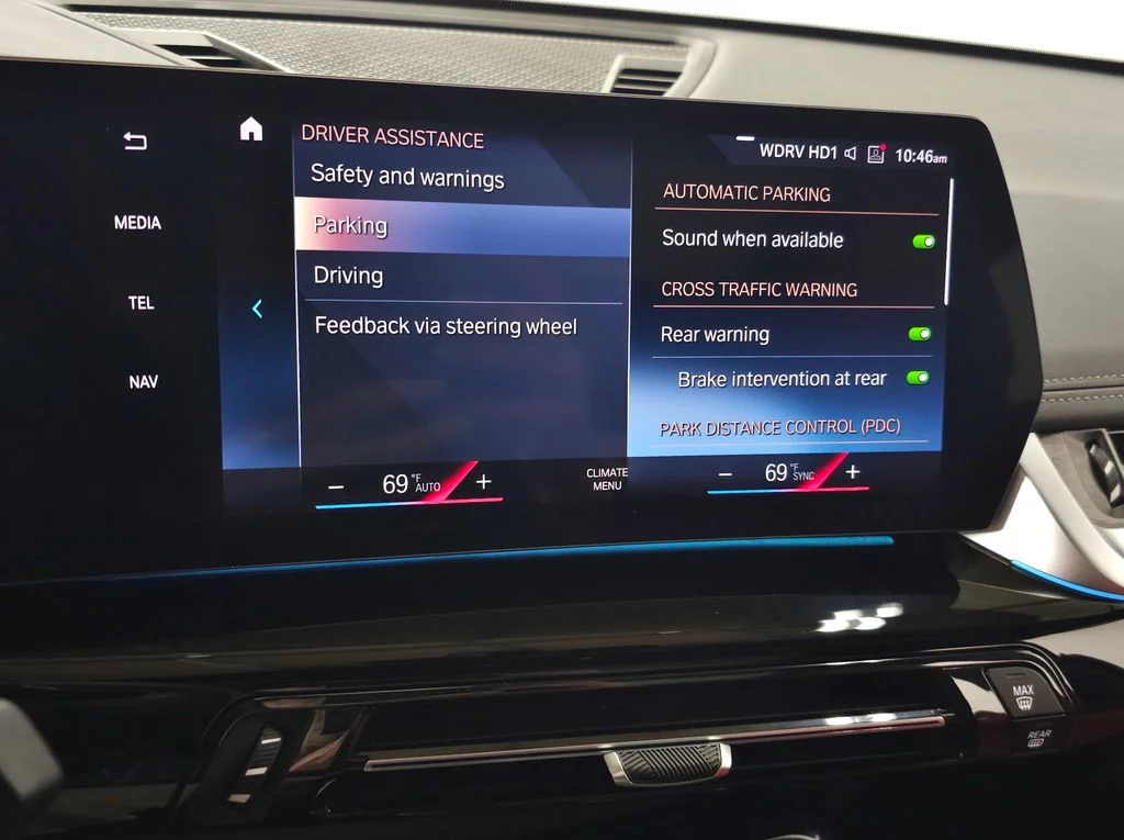 Used 2023 White BMW xDrive28i image 25