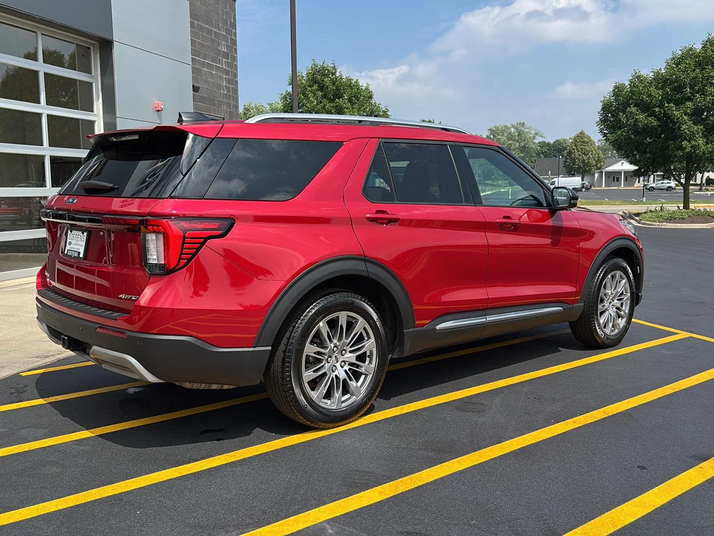 Used 2026 Rapid Red Metallic Tinted Clearcoat Ford Platinum image 6