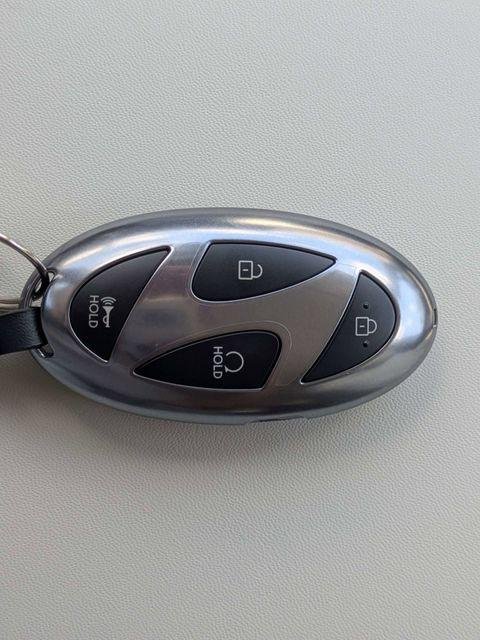 New 2026 Gray Hyundai SEL FWD image 33