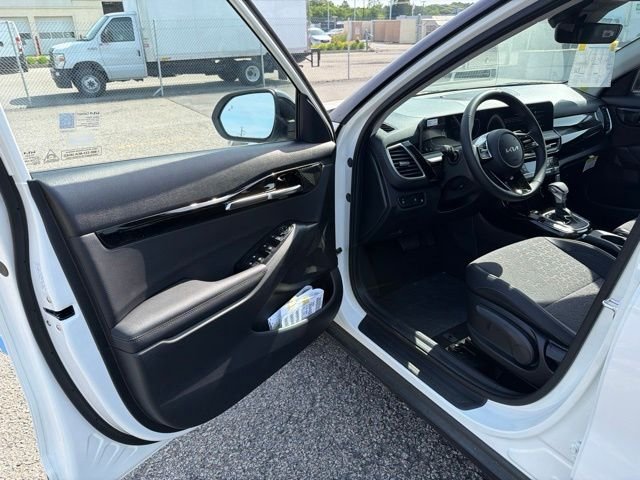 New 2026 White Kia S image 10