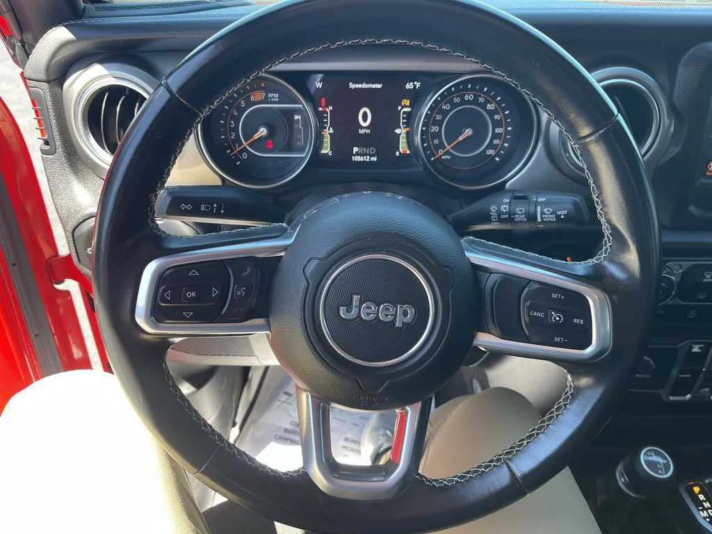 Used 2021 Red Jeep Unlimited Sahara image 18