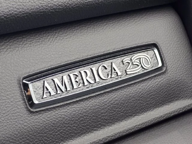 New 2026 Bright White Clearcoat Ram Laramie image 25