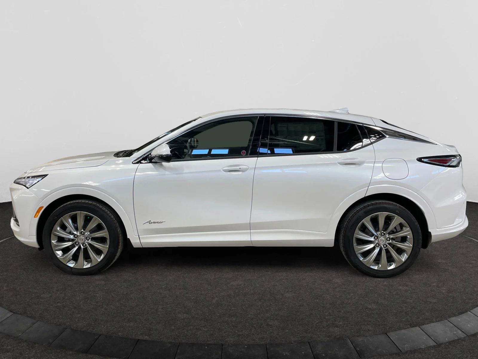 New 2026 White Frost Tricoat Buick Avenir image 2