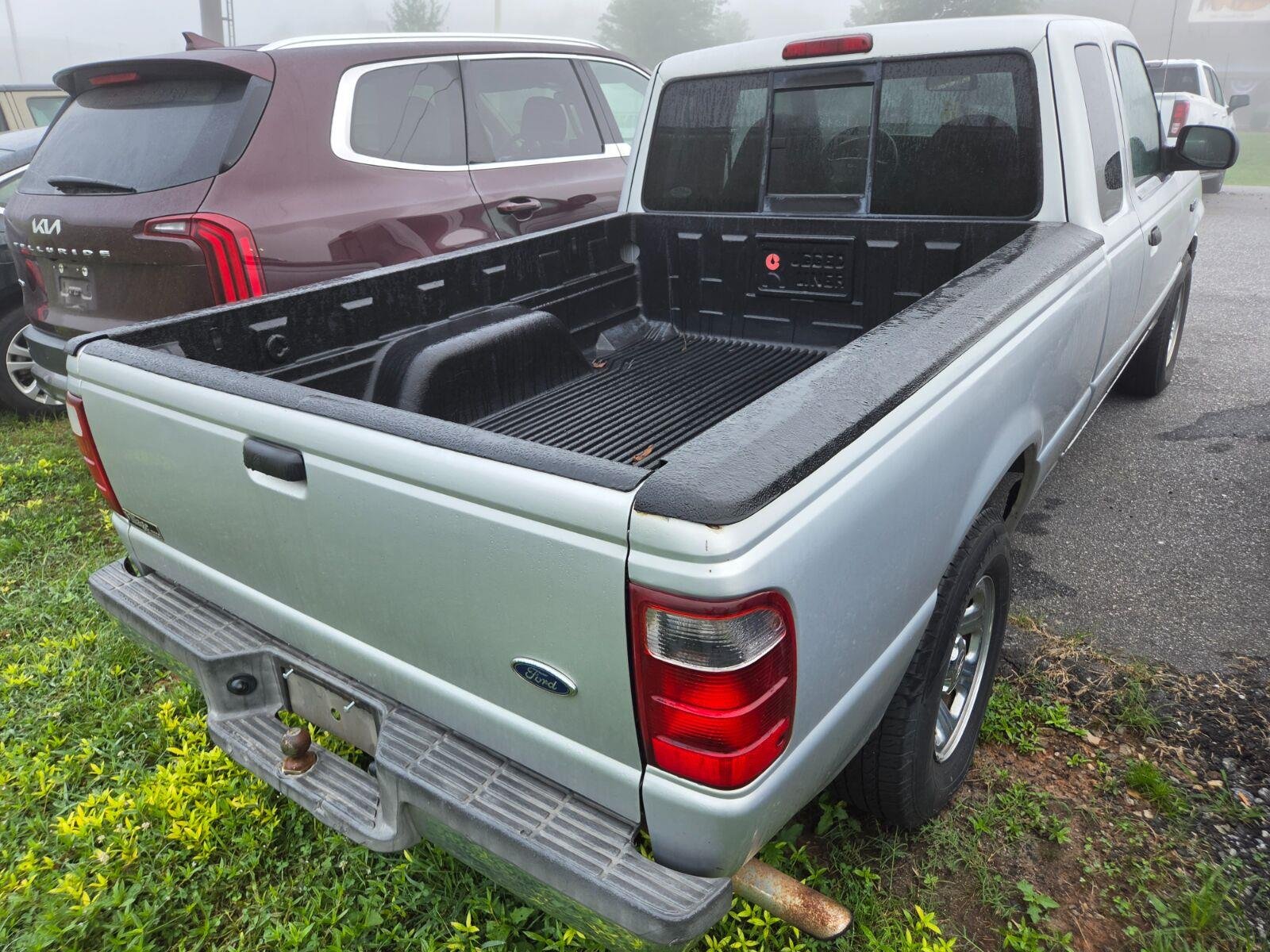 Used 2003  Ford XLT Appearance image 7