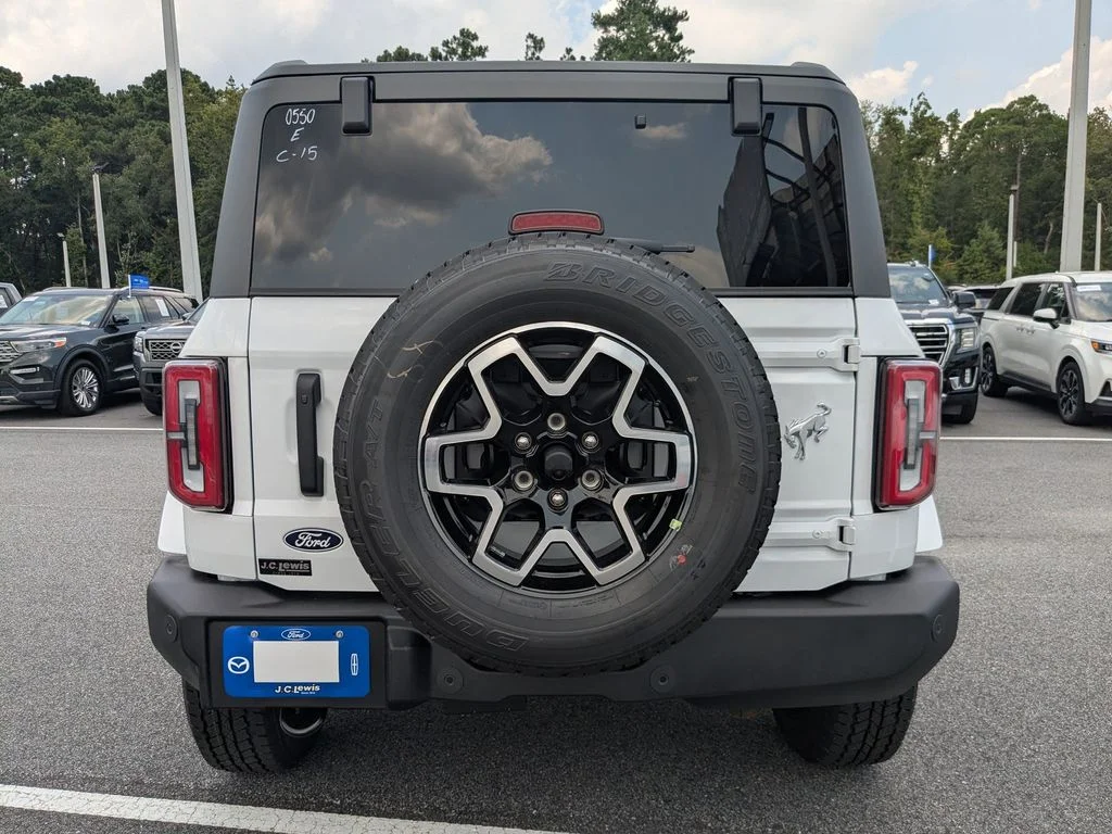 New 2026 Oxford White Ford Outer Banks image 5