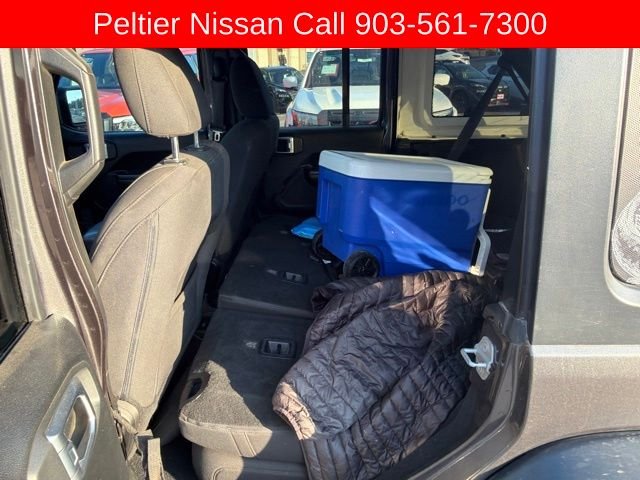 Used 2018 Gray Jeep Unlimited Sport S image 19