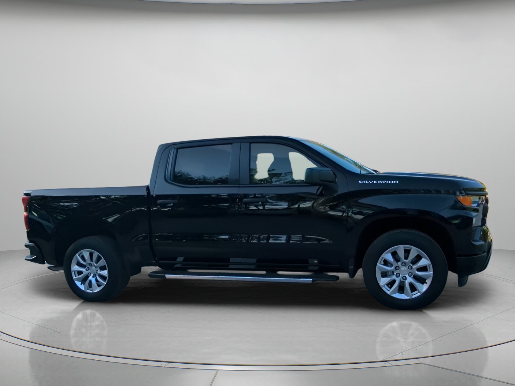 Used 2024 Black Chevrolet Custom Crew Cab Pickup image 32