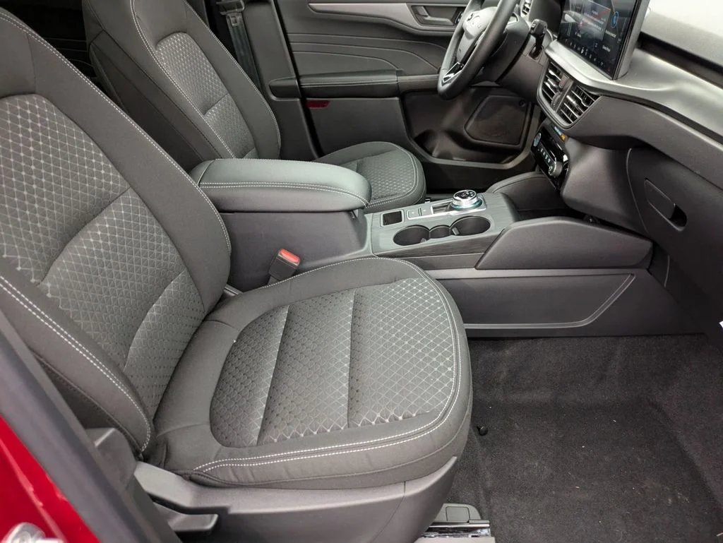 New 2026 Rapid Red Metallic Tinted Clearcoat Ford Active® image 49